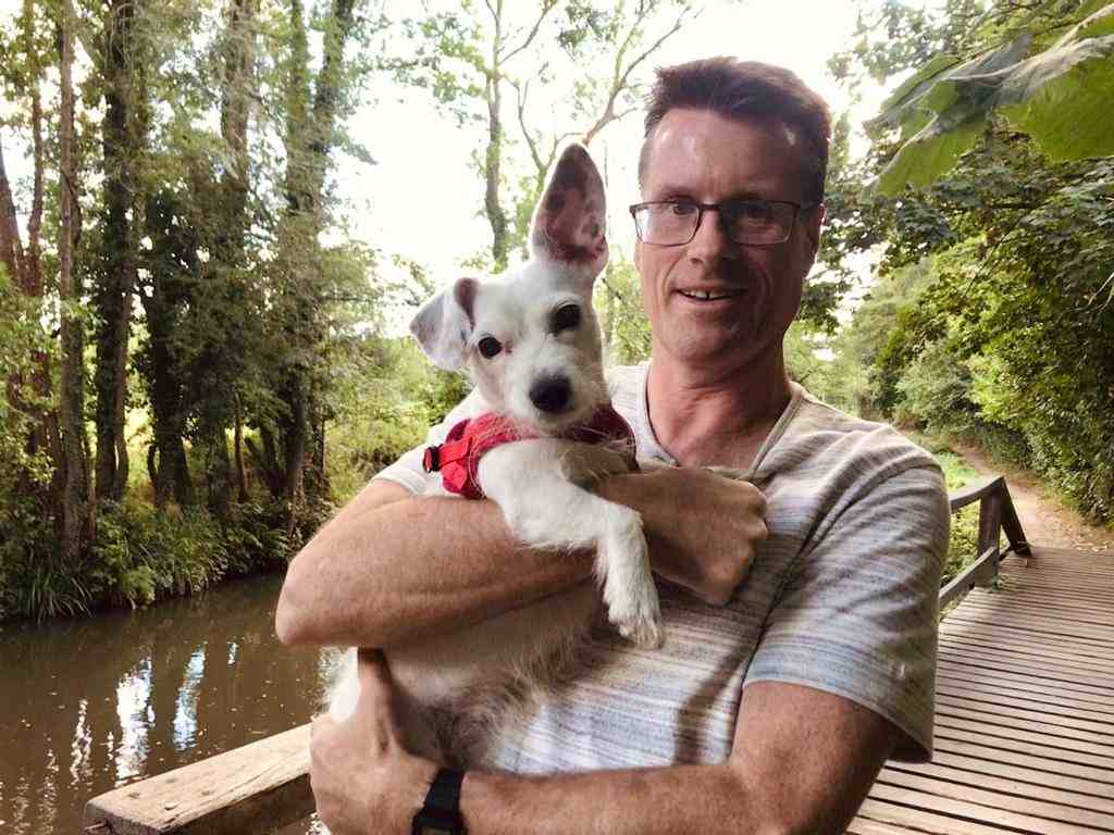 pet sitting godalming